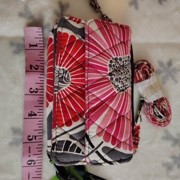 Vera Bradley All In One Crossbody Cherry Blossoms Bag - Picture 9 of 10